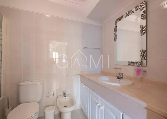 Casa Do Pico By Galmi וילה